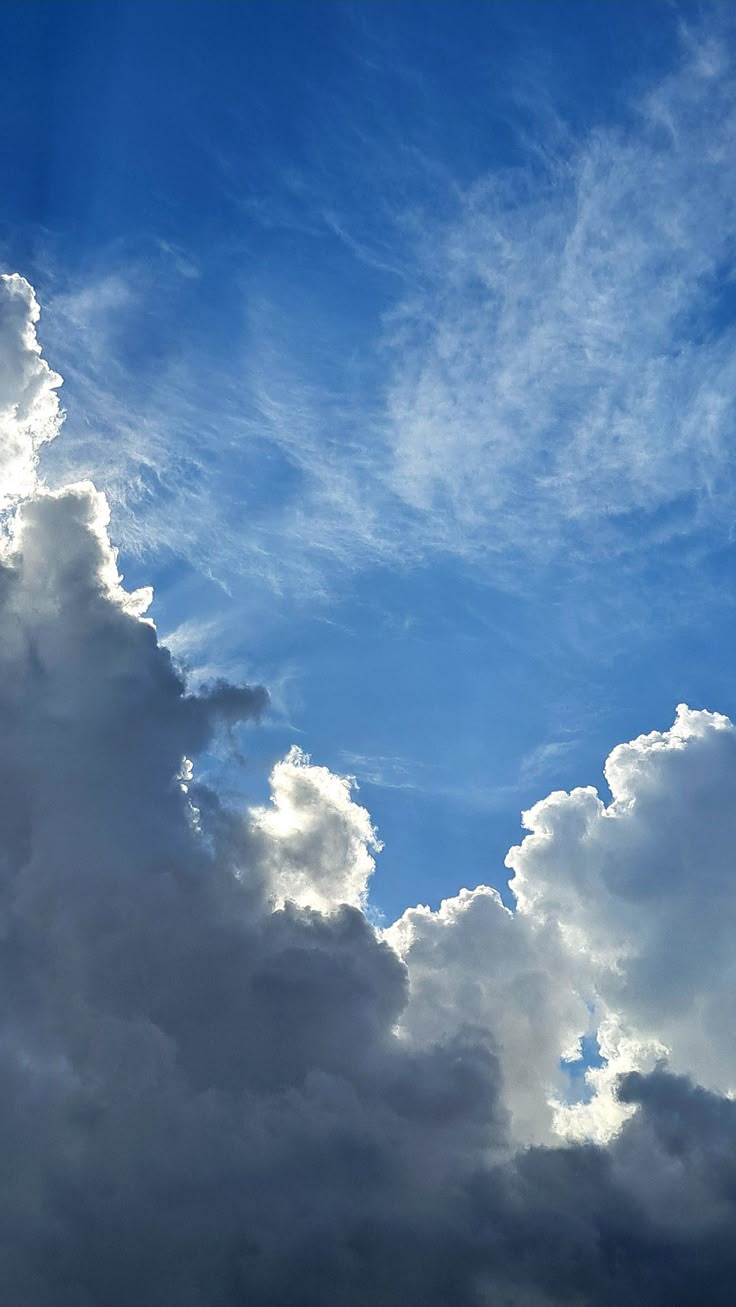 LAW OF ATTRACTION: JALAN MENUJU TAKDIR ALLAH ATAU SEKEDAR ILUSI PIKIRAN?